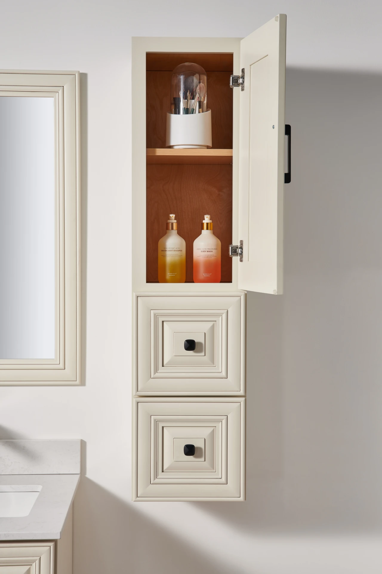 TV2402_mini-linen-cabinet_2