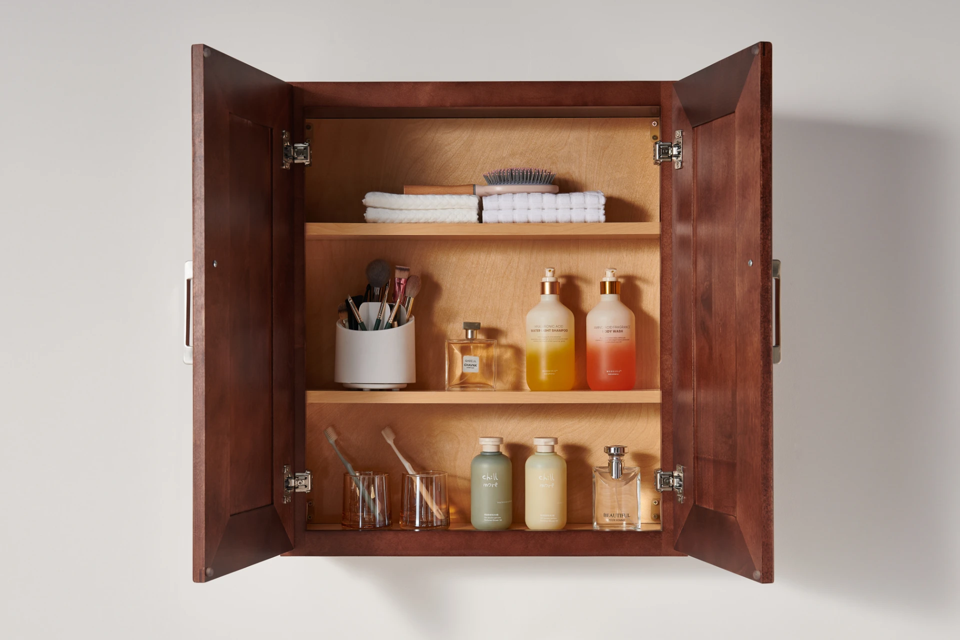 TV2402_medicine-cabinet_4